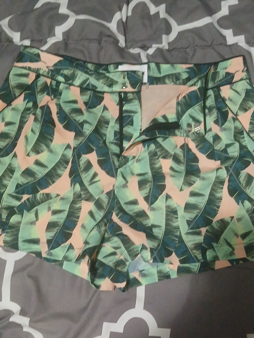 🆕️Olive and Oak Palm Leaves Print Soft Shorts